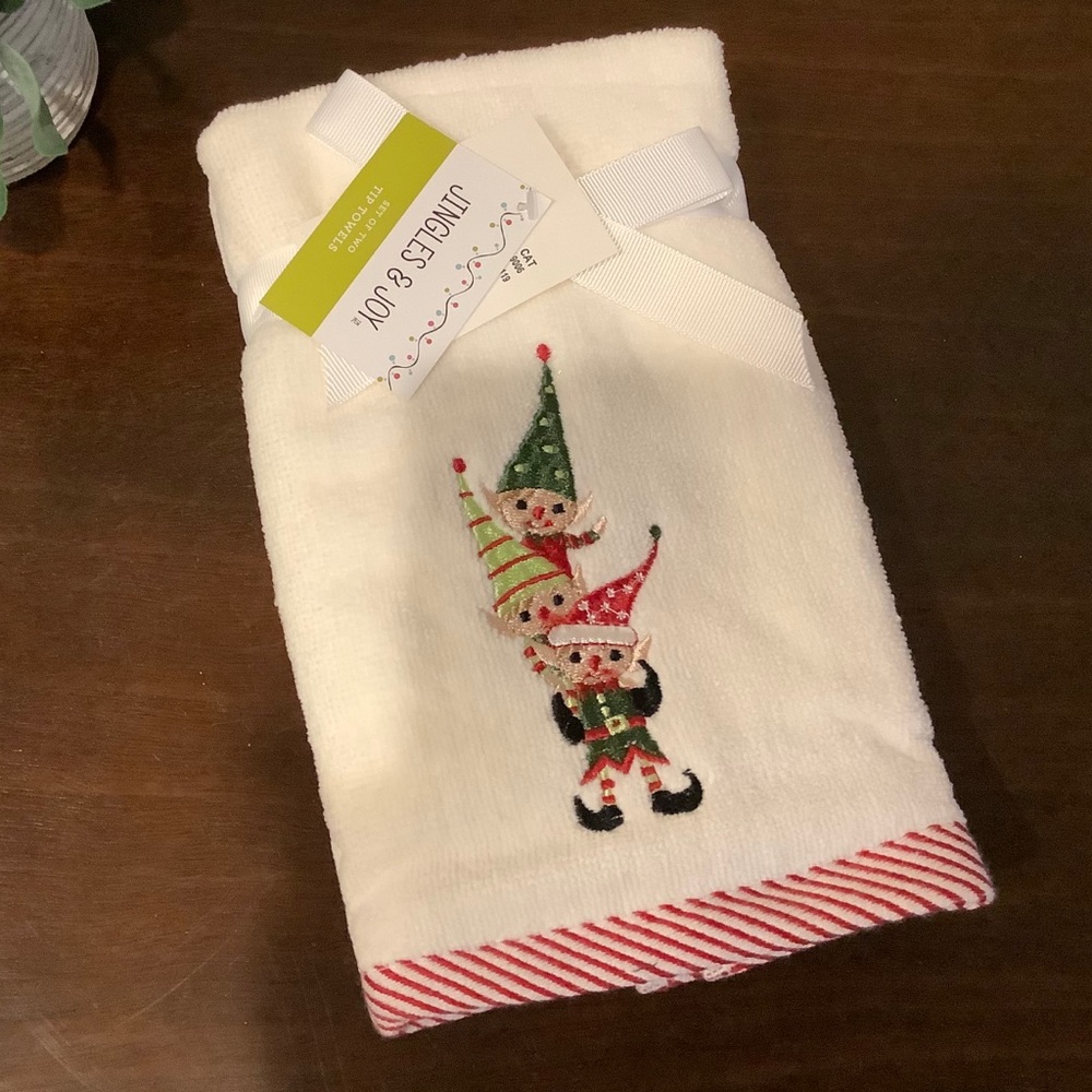 Christmas Holiday Elf Hand Towels 🎄